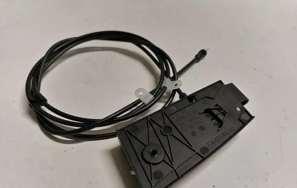 Audi A5 8T 8F Seat back rest lock catch 8T0885676