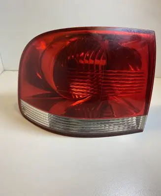 Volkswagen Touareg I Rear/tail lights 7L6945095K