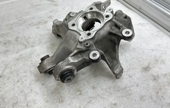 Tesla Model S Rear wheel hub 142041500J