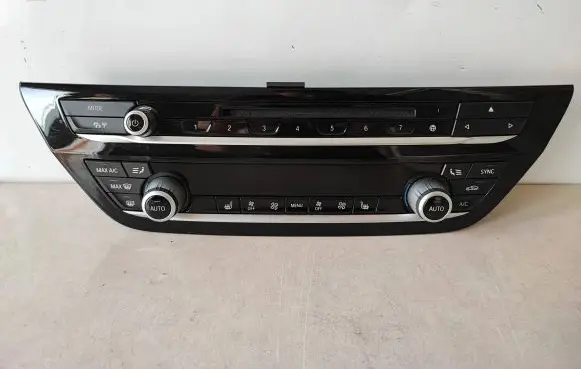 BMW 5 G30 G31 Climate control unit 7947869