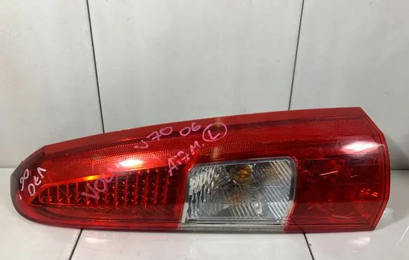 Volvo V70 Rear/tail lights 160986