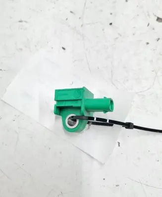 Volkswagen Golf VI Airbag deployment crash/impact sensor 5K0959351