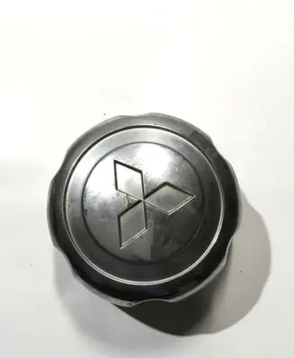 Mitsubishi Pajero Sport I Original wheel cap 085618BM