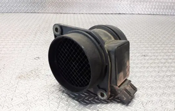 Volvo S40, V40 Mass air flow meter 7700105010B 5WK9615