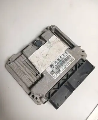 Volkswagen Golf VI Engine control unit/module 03C906027BA 03C907309B 0261S05812