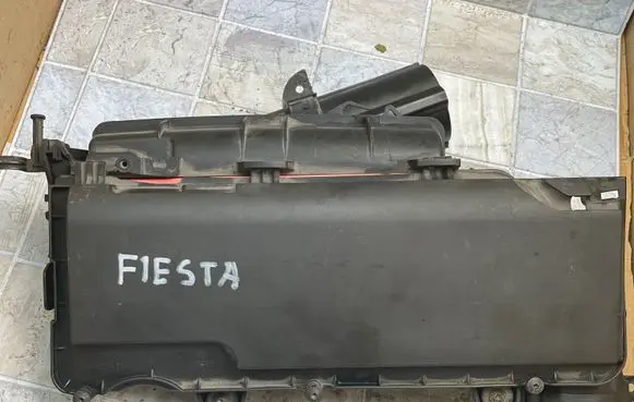 Ford Fiesta Air filter box 9652987380 9647737680