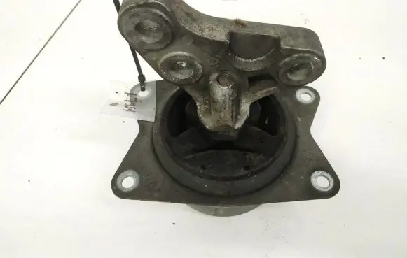 Fiat Croma Engine mount bracket
