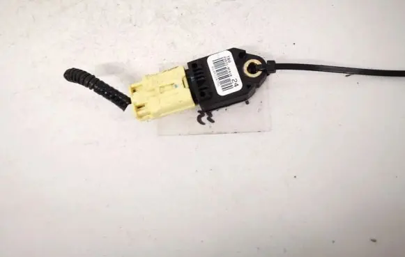 Toyota Verso Airbag deployment crash/impact sensor 898310f010 89831-0f010
