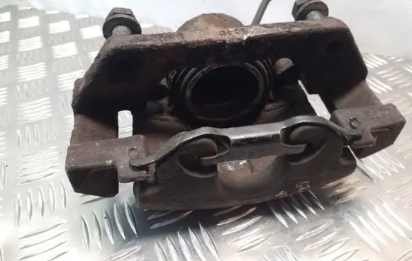 Chrysler Grand Voyager IV Front brake caliper
