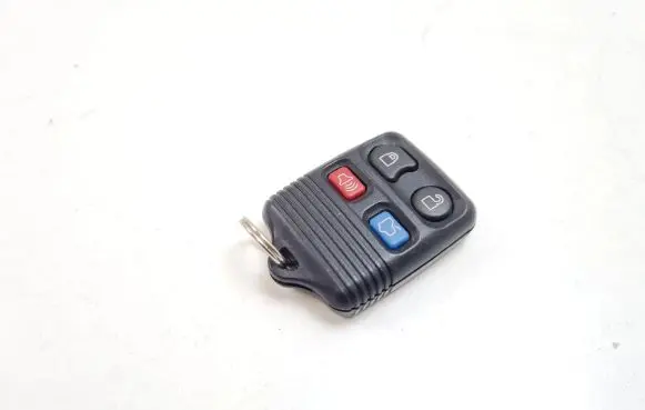 Ford Mustang V Ignition key/card 8L3T15K601AB 8S4T15K601AB 1788AFWB1U345