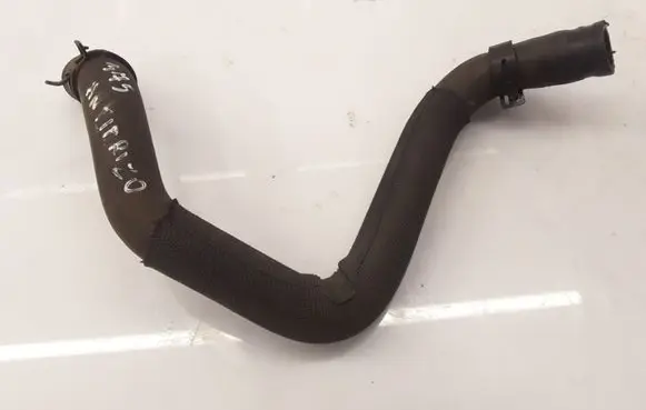 Nissan Note (E11) Engine coolant pipe/hose
