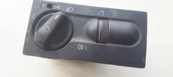 Volkswagen Golf III Light switch 1h6941531a