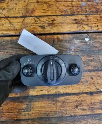 Ford Fiesta Light switch 10002882