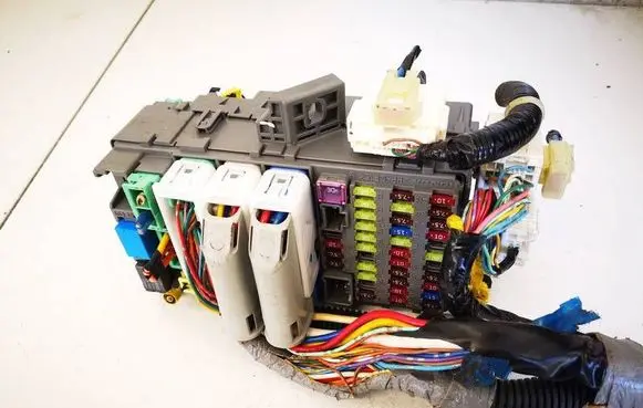 Honda CR-V Fuse box set 52575LM
