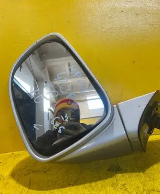 Chevrolet Captiva Rear view mirror (interior) E4022558