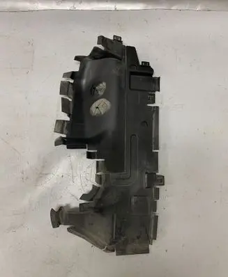 Audi Q7 4M Intercooler air guide/duct channel 4M0121284CG