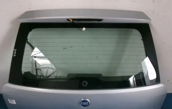 Tailgate/trunk/boot lid