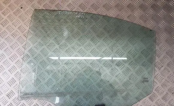 Nissan Primera Rear door window glass
