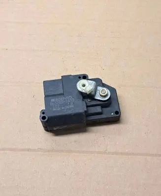 Honda Civic Air flap motor/actuator 0637005872