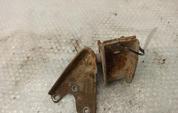 Smart ForTwo I Engine mount bracket