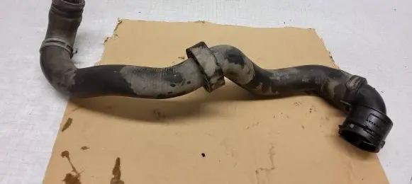 Volkswagen Caddy Coolant pipe/hose 