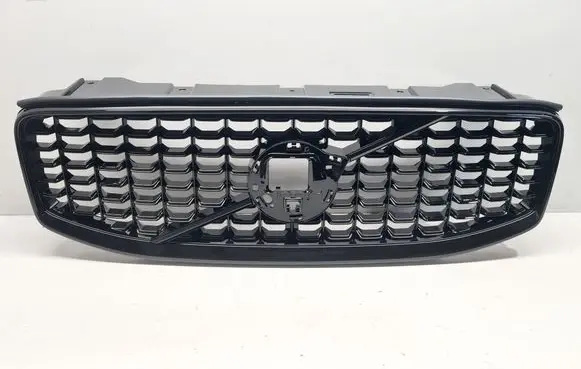 Volvo XC60 Front bumper upper radiator grill 32133813 32133812