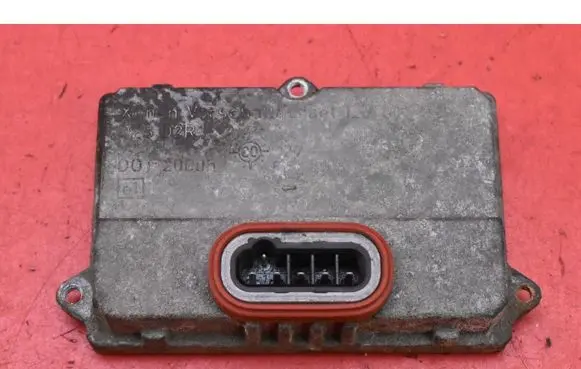 Nissan Primera Voltage converter/converter module 5DV00829000