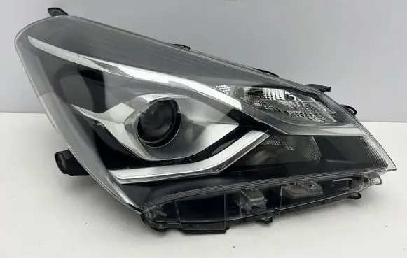 Toyota Yaris Headlight/headlamp Yarisiiiliftsuli1