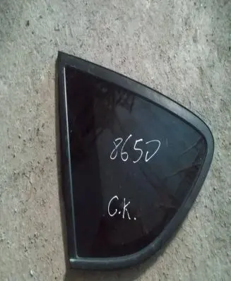 Subaru B9 Tribeca Rear side window