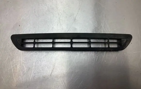 BMW 3 E30 Dashboard side air vent grill/cover trim 1884474