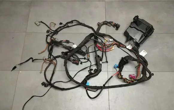 Mercedes-Benz E W213 Engine installation wiring loom A2135401983 2018101256