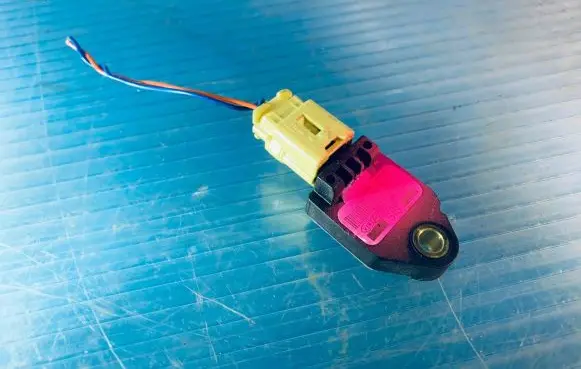 KIA Ceed Airbag deployment crash/impact sensor 959203K000