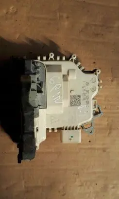 Audi A4 S4 B8 8K Rear door lock 8K0839016C