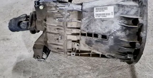 Mercedes-Benz Sprinter W901 W902 W903 W904 Manual 5 speed gearbox A9032610101