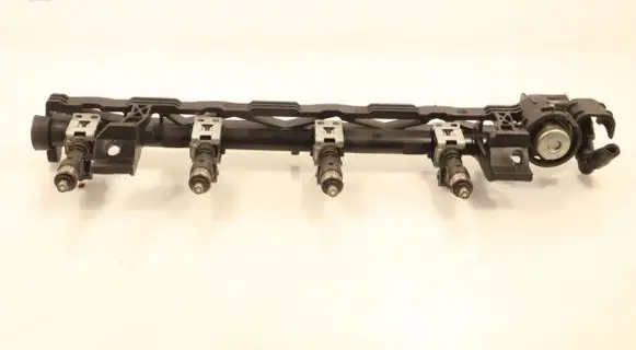 Ford Fiesta Fuel main line pipe VP8A6UAA