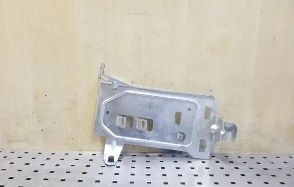 Audi TT TTS Mk2 Sound amplifier holder/bracket 8J0035464