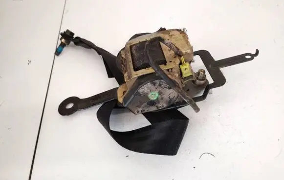 Nissan Primera Front seatbelt 86884av710