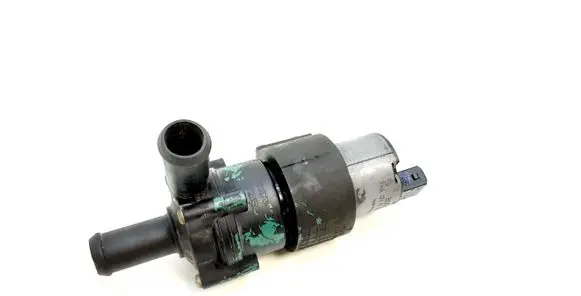 Volvo XC90 Electric auxiliary coolant/water pump 30723596