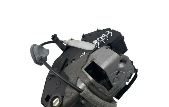 Volvo S60 Rear door lock 31301742