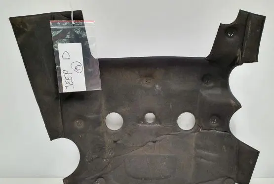 Jeep Grand Cherokee (WK) Engine cover (trim)