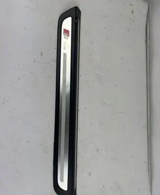 Audi Q5 SQ5 Front sill trim cover 8R0853374A 8R0853374 8R0853374C