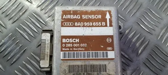 Audi A4 S4 B5 8D Airbag control unit/module 8a0959655b 0285001037