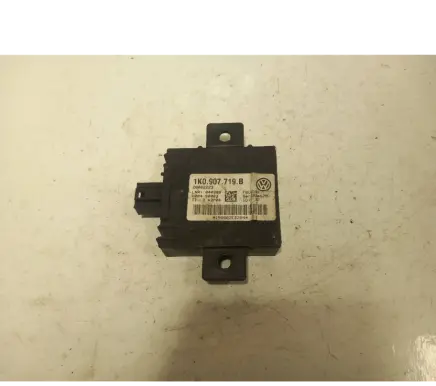 Audi A3 S3 8P Alarm control unit/module 1K0907719B
