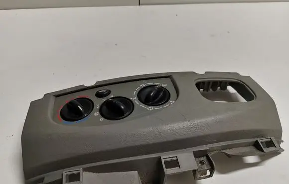 Opel Vivaro Climate control unit 820004605