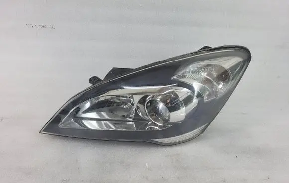 KIA Ceed Headlight/headlamp 921011H