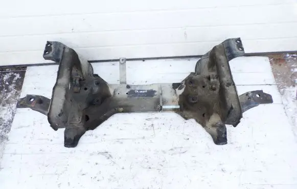 Volkswagen Transporter - Caravelle T4 Front subframe 7D0499031B