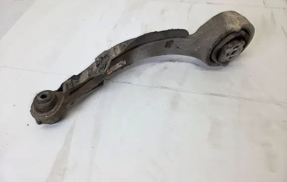 Front lower control arm/wishbone