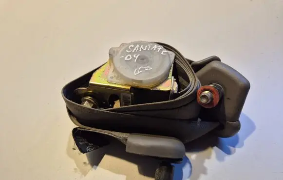 Hyundai Santa Fe Rear seatbelt 045262