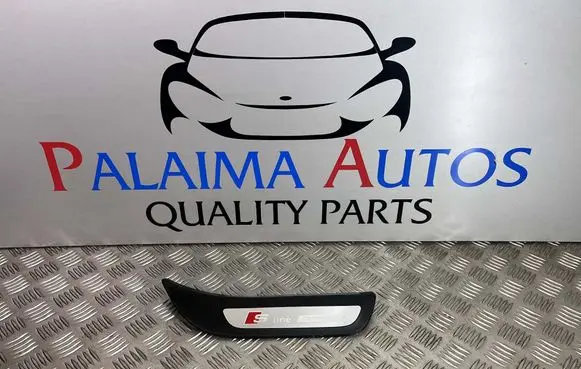 Audi Q5 SQ5 Rear sill trim cover 8R0853376