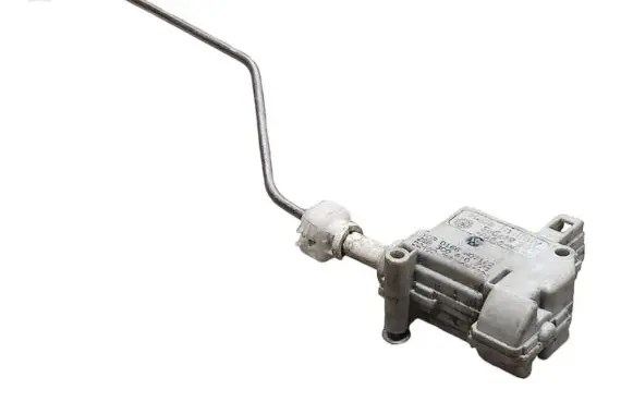 Volkswagen PASSAT B6 Central locking motor 3C0810773 3B0959782A